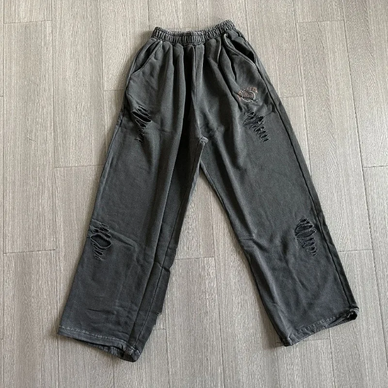 Washed Hole Damage PROJECT Embroidery Badge Print Sweatpants Men Women Loose Pants Heavy Fabric High Quality Casual Trousers
Washed Hole Damage PROJECT Embroidery Badge Print Sweatpants Men Women Loose Pants Heavy Fabric High Quality Casual Trousers