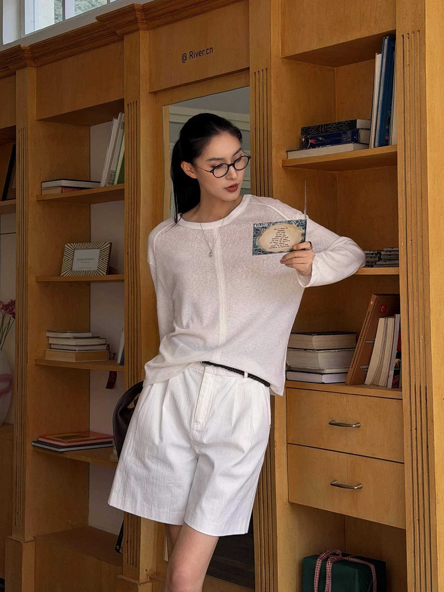 Jieji Women's Cotton Linen Long Sleeve round Neck Base Shirt Slimming Versatile T-shirt Summer Commute Style Loose Fit Top
Jieji Women's Cotton Linen Long Sleeve round Neck Base Shirt Slimming Versatile T-shirt Summer Commute Style Loose Fit Top