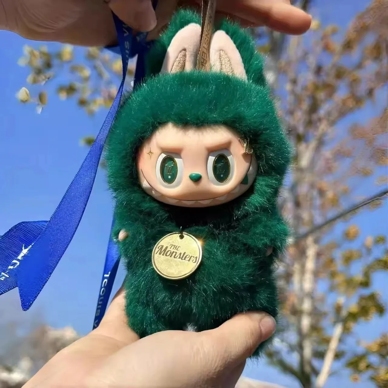 Высокое качество Zimomo Little Leader Labubu Change Baby Green Vl, ограниченная серия, плюшевая виниловая кукла Labubu, кулон, подарок
Высокое качество Zimomo Little Leader Labubu Change Baby Green Vl, ограниченная серия, плюшевая виниловая кукла Labubu, кулон, подарок