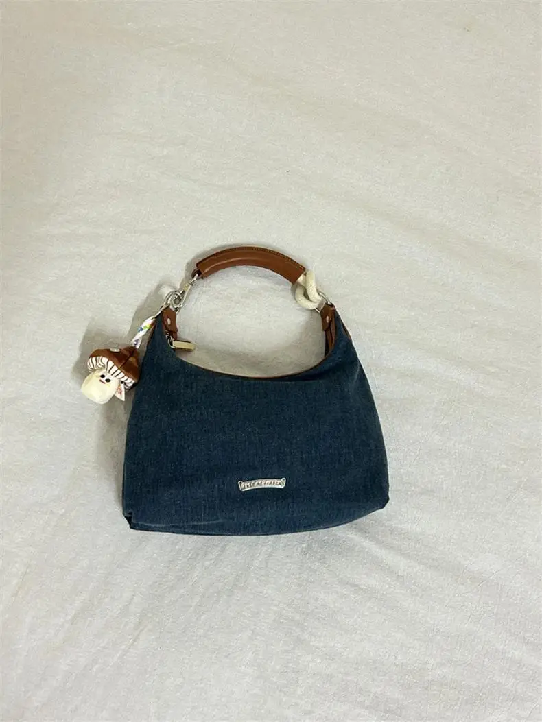 Retro Denim Crossbody Tote Bag Casual Underarm Shoulder Purse for Women Daily Use
Retro Denim Crossbody Tote Bag Casual Underarm Shoulder Purse for Women Daily Use