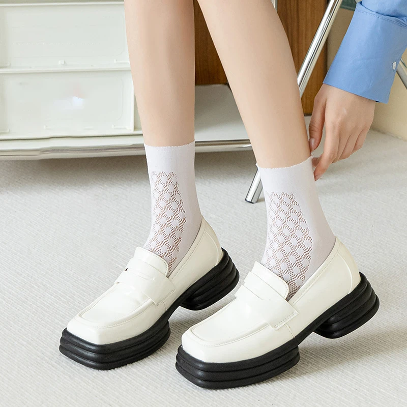 Women's Socks Solid Color Japanese Versatile Comfortable Verstaile Cotton Mesh Socks For Girl Toe Socks Summer Thin Breathable
Women's Socks Solid Color Japanese Versatile Comfortable Verstaile Cotton Mesh Socks For Girl Toe Socks Summer Thin Breathable