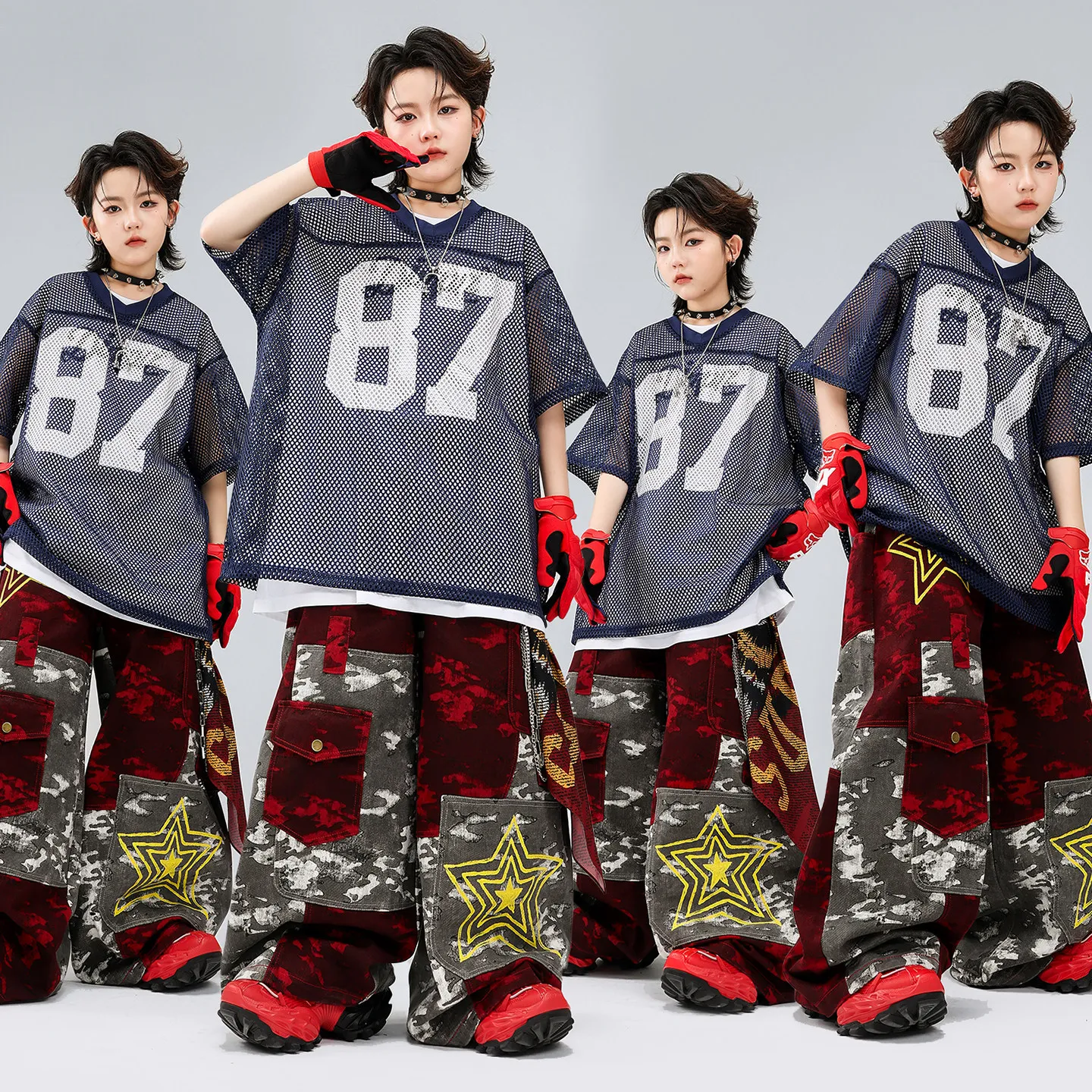 Kid Kpop Hip Hop Clothing Navy Blue V Neck Net Jersey T Shirt Gray Red Camo Wide Pants for Girl Boy Street Dance Costume Clothes
Kid Kpop Hip Hop Clothing Navy Blue V Neck Net Jersey T Shirt Gray Red Camo Wide Pants for Girl Boy Street Dance Costume Clothes