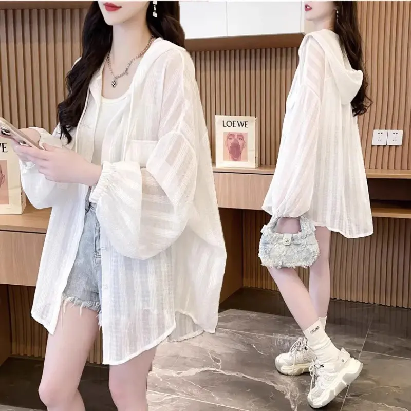 Lightweight Ice Silk Sun Protection Shirt Women's Summer Shirt Loose Fit Mucunka Brand Commute Style Long Sleeve Hooded Coat
Lightweight Ice Silk Sun Protection Shirt Women's Summer Shirt Loose Fit Mucunka Brand Commute Style Long Sleeve Hooded Coat
