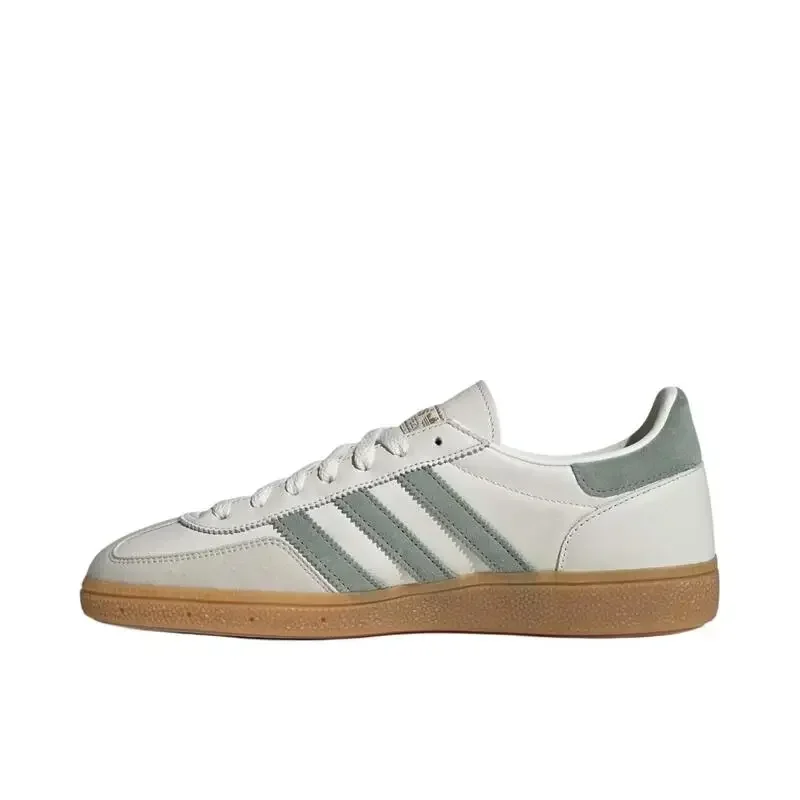 Adidas Handball Spezial Men's Women's Skateboarding Shoes Are Lightweight, Non Slip, Wear resistant, White/light Gray
Adidas Handball Spezial Men's Women's Skateboarding Shoes Are Lightweight, Non Slip, Wear resistant, White/light Gray