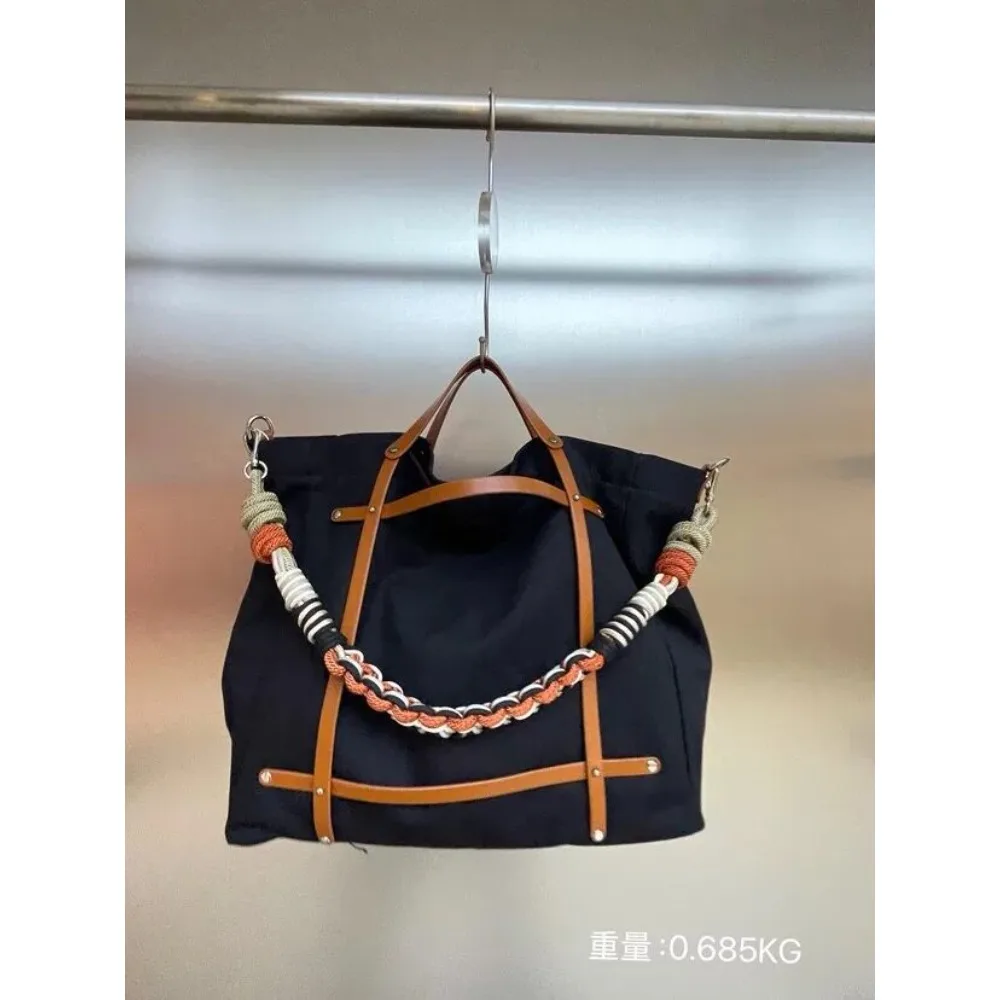 Simple Fashionable and Large-capacity Women's Shoulder Bag New Versatile Bag Niche Canvas Tote Versatile Shoulder Messenger
Simple Fashionable and Large-capacity Women's Shoulder Bag New Versatile Bag Niche Canvas Tote Versatile Shoulder Messenger