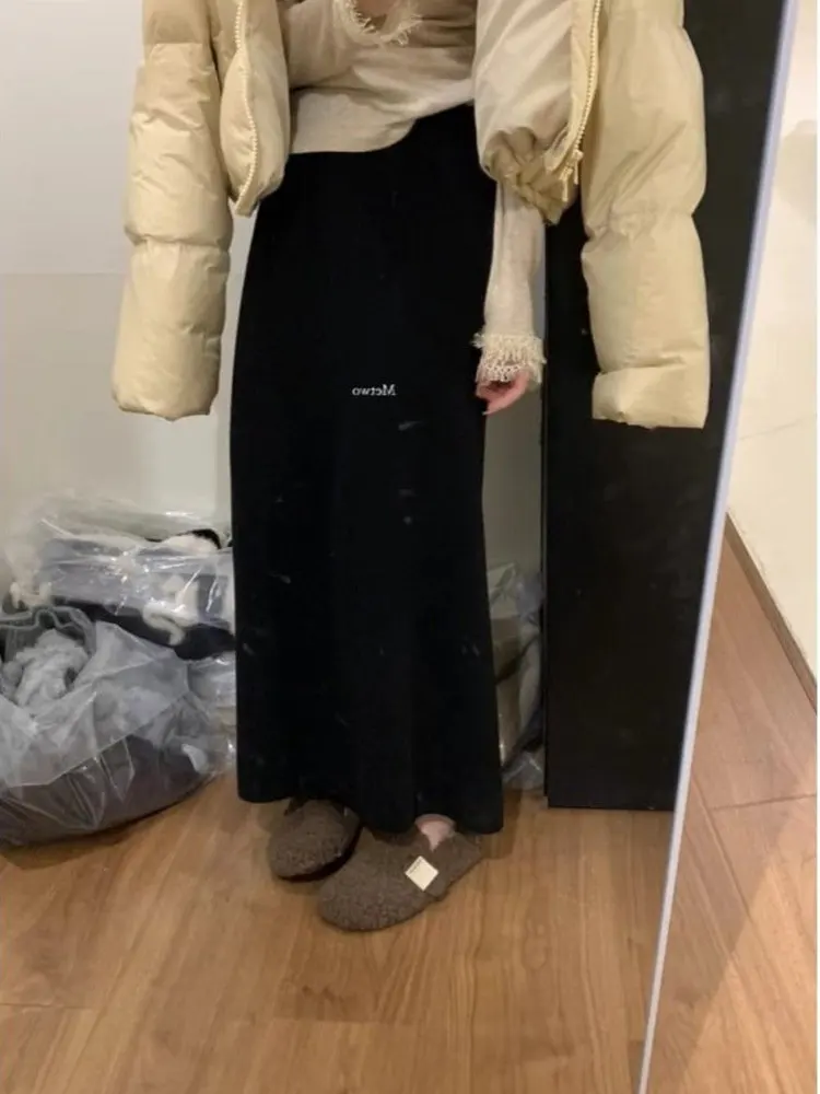 Вязаная зимняя длинная юбка с высокой талией, прямого кроя, утягивающая, в стиле Беркли, женская, осенне-зимняя, модная, для прогулок
Вязаная зимняя длинная юбка с высокой талией, прямого кроя, утягивающая, в стиле Беркли, женская, осенне-зимняя, модная, для прогулок