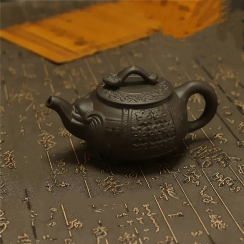 120 cc Chinese Yixing Zisha Clay Pottery Teapot Elephant Design Clay Pot
120 cc Chinese Yixing Zisha Clay Pottery Teapot Elephant Design Clay Pot