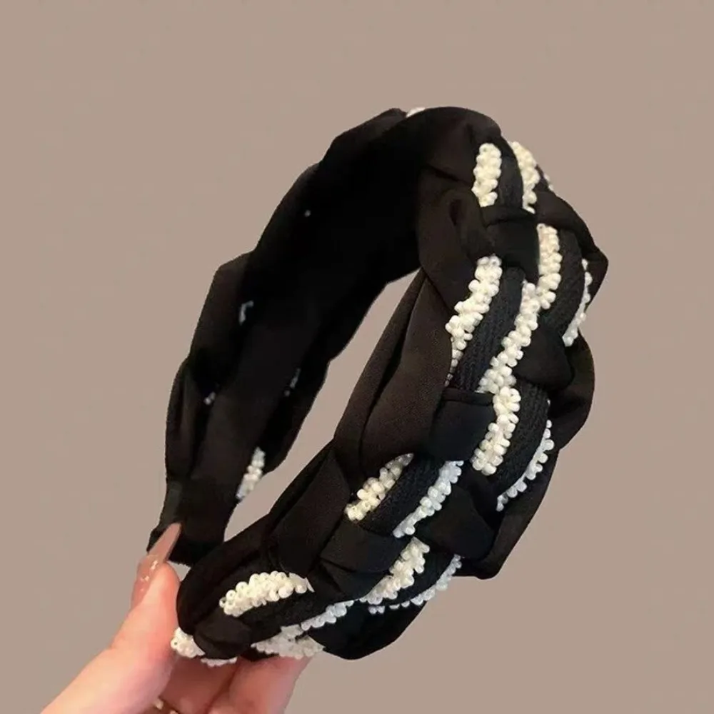 Exquisite Classic Wide Side Hairband Pearl Korean Style Braided Headband Headwear Turban Face Washing Hair Hoop Woman
Exquisite Classic Wide Side Hairband Pearl Korean Style Braided Headband Headwear Turban Face Washing Hair Hoop Woman
