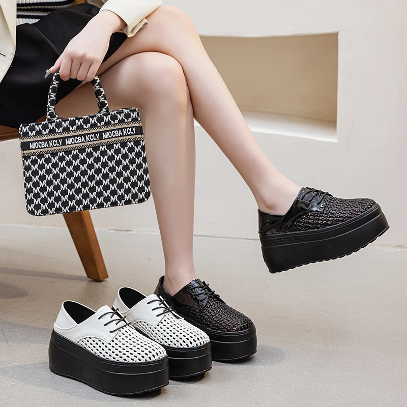 Women's High Heels Cutout 2025 New Woven Platform Women's Shoes Summer Lace-up Muffin Bottom Simple Mesh Ladies Shoes
Women's High Heels Cutout 2025 New Woven Platform Women's Shoes Summer Lace-up Muffin Bottom Simple Mesh Ladies Shoes