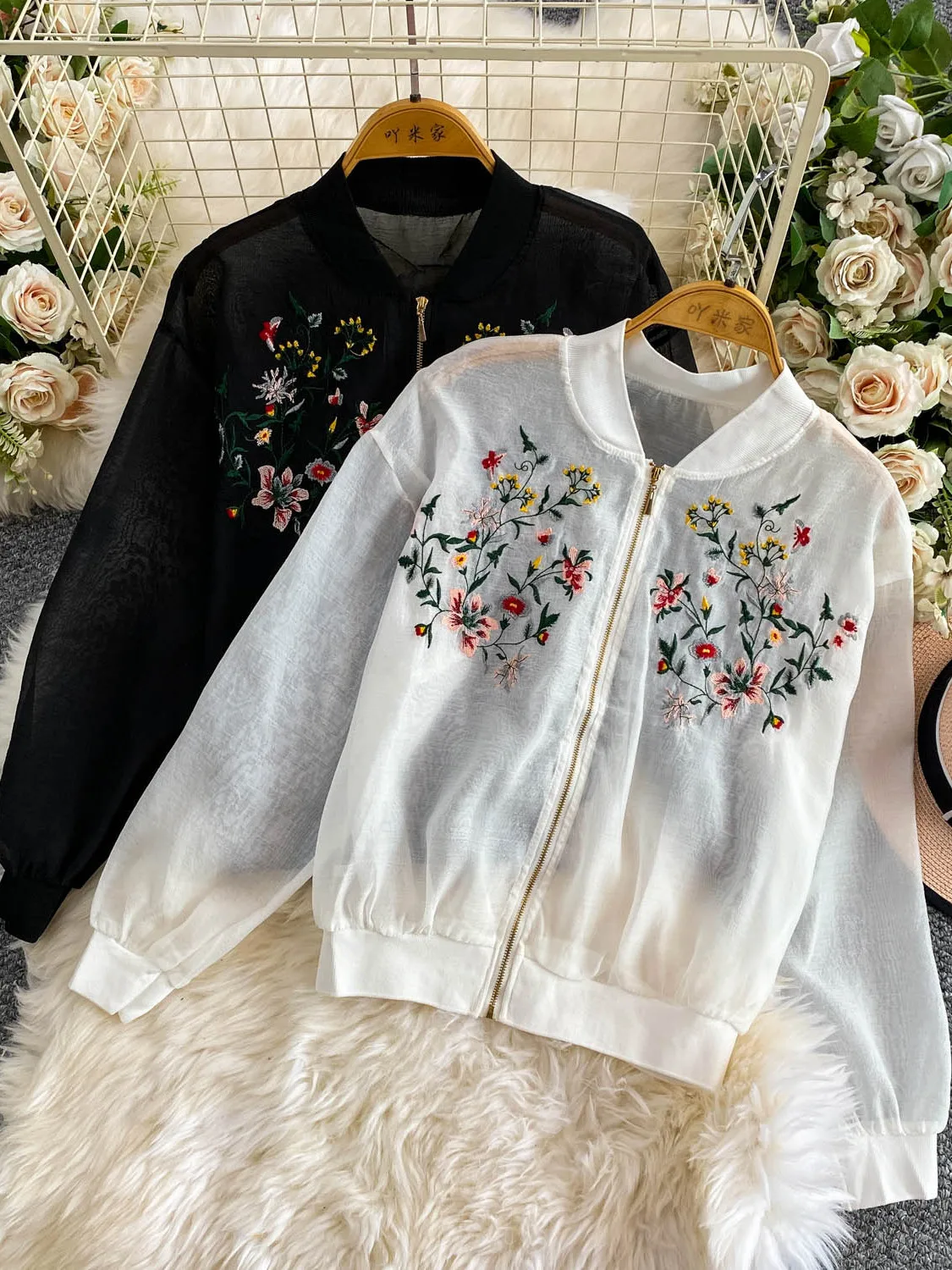 Elegant French Style Embroidered Zipper Front See-through Thin Shirt for Women Summer Season Loose Fit Slimming Top
Elegant French Style Embroidered Zipper Front See-through Thin Shirt for Women Summer Season Loose Fit Slimming Top