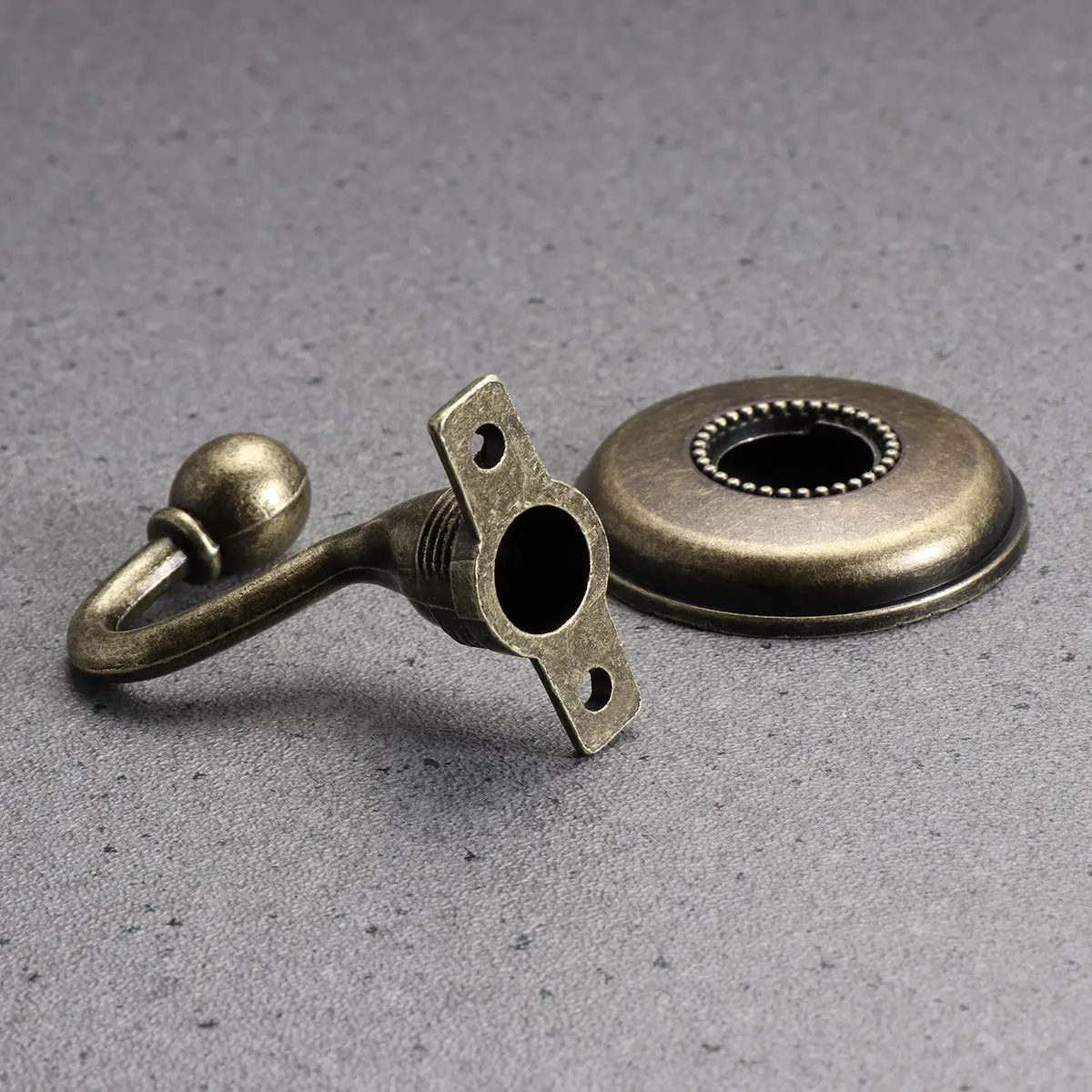 2Pcs Pommel Holdback Hooks Bronze Zinc Alloy Vintage Style Rounded Edge Curtain Tiebacks Wall Door Hat Coat Hangers 
2Pcs Pommel Holdback Hooks Bronze Zinc Alloy Vintage Style Rounded Edge Curtain Tiebacks Wall Door Hat Coat Hangers