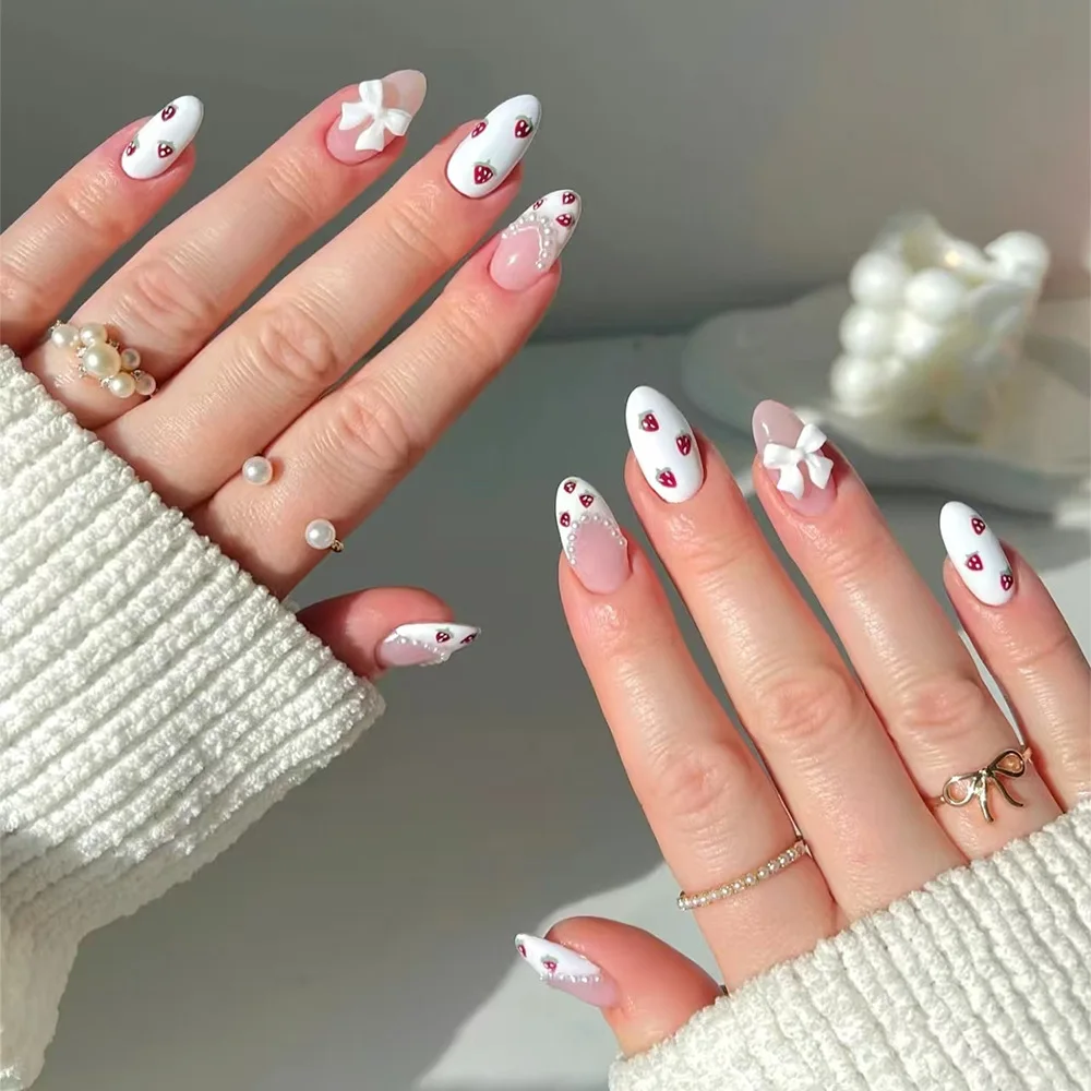 24 шт. накладных ногтей Sweet Pink Almond с жемчужным бантом, многоразовые, с французским дизайном, клубничным узором, съемные, акриловые типсы для маникюра
24 шт. накладных ногтей Sweet Pink Almond с жемчужным бантом, многоразовые, с французским дизайном, клубничным узором, съемные, акриловые типсы для маникюра