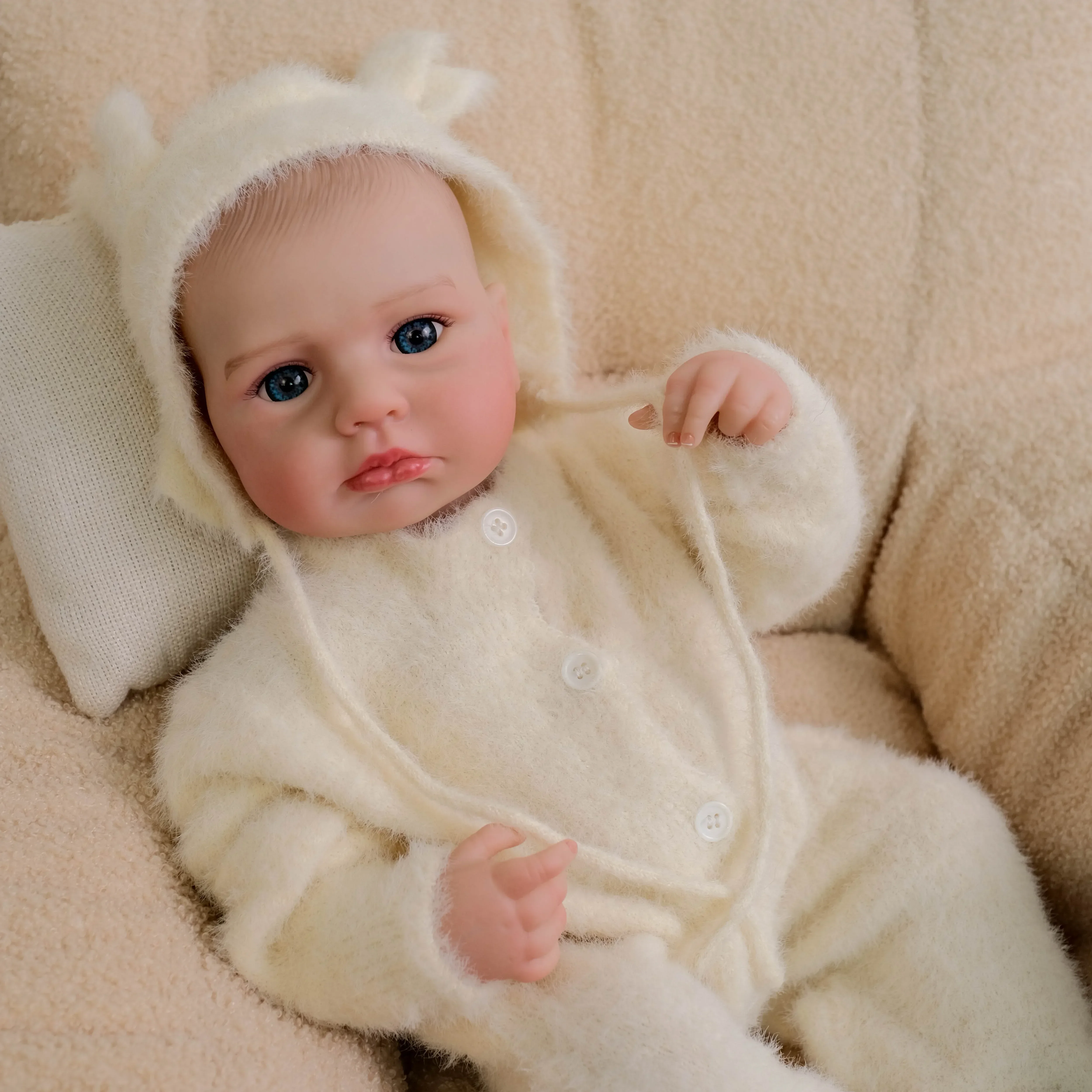19inch LouLou Awake Full Vinyl Body Lifelike Reborn Baby Doll Multiple Layers Painting 3D Skin With Hand Draw Hair Visible Veins
19inch LouLou Awake Full Vinyl Body Lifelike Reborn Baby Doll Multiple Layers Painting 3D Skin With Hand Draw Hair Visible Veins