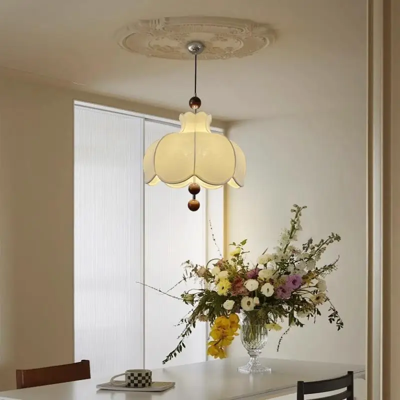 French Retro Wooden Pendant Lamp Fabric Petals Lampshade Homestay Restaurant Living Room Study Chandelier LED Lighting Luminaire
French Retro Wooden Pendant Lamp Fabric Petals Lampshade Homestay Restaurant Living Room Study Chandelier LED Lighting Luminaire