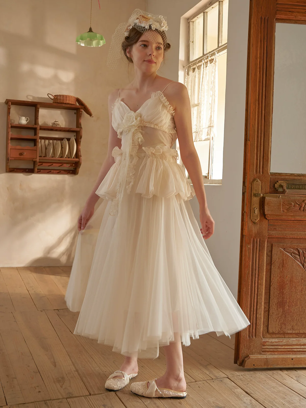 Spring Summer Women Fairy Style Handmade Three-dimensional Pleated Flower Earring Collar Slim Fit Strapless Top Flared Skirt Set
Spring Summer Women Fairy Style Handmade Three-dimensional Pleated Flower Earring Collar Slim Fit Strapless Top Flared Skirt Set