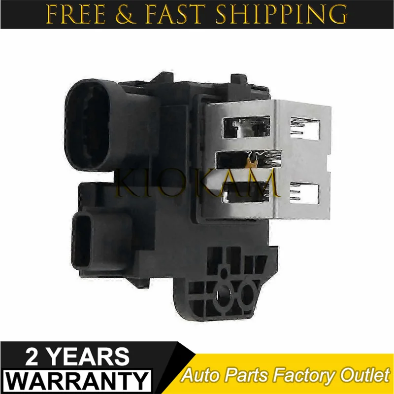 For 2020-2023 Nissan Kicks Versa Sentra Cooling Fan Control Module Relay 25550-7773R 255507773R 25230-00Q0J 2523000Q0J
For 2020-2023 Nissan Kicks Versa Sentra Cooling Fan Control Module Relay 25550-7773R 255507773R 25230-00Q0J 2523000Q0J