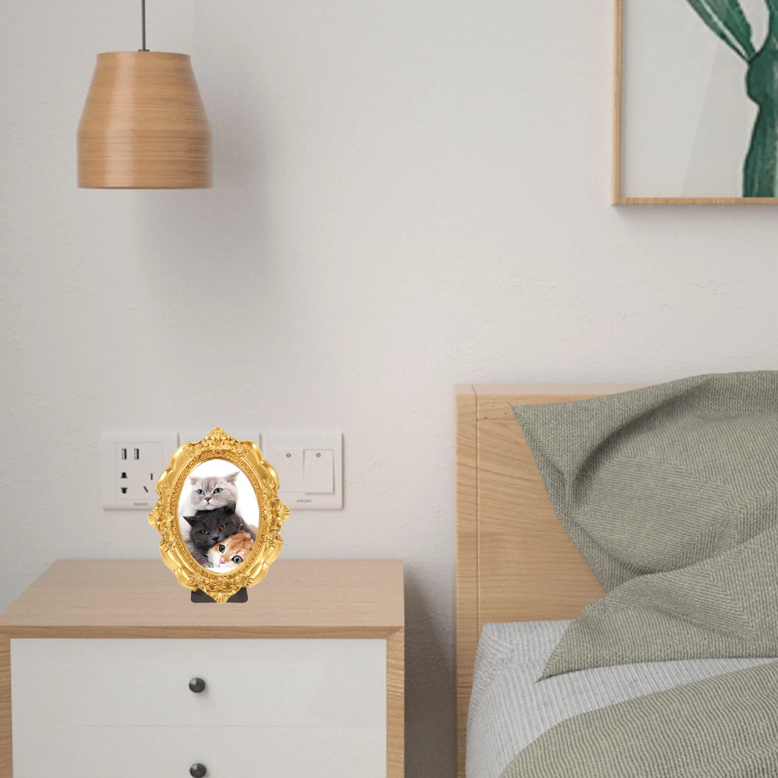 Vintage Resin Small Picture Frame Style Photo Frame for Mini House DIY Decoration Picture Frames for Mini Houses
Vintage Resin Small Picture Frame Style Photo Frame for Mini House DIY Decoration Picture Frames for Mini Houses