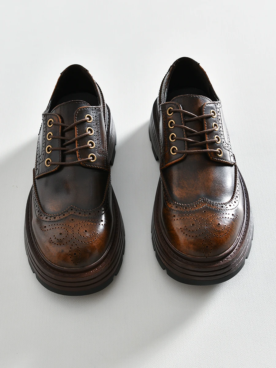 High-End Brogue Carved Leather Shoes Comfortable Thick Bottom Men's Casual Shoes British Style Fashionable Autumn Season
High-End Brogue Carved Leather Shoes Comfortable Thick Bottom Men's Casual Shoes British Style Fashionable Autumn Season