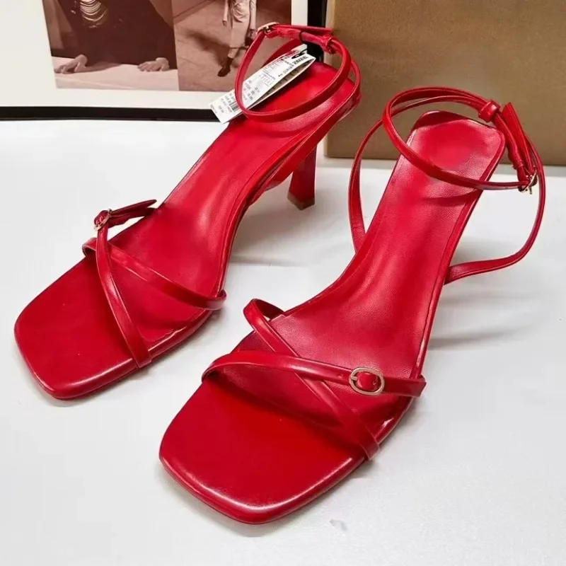 Luxury Designer High Heeled Woman Summer Sandals Ankle Strap Sexy Red Party Wedding Shoes for Lady Dress Square Toe Slingbacks
Luxury Designer High Heeled Woman Summer Sandals Ankle Strap Sexy Red Party Wedding Shoes for Lady Dress Square Toe Slingbacks