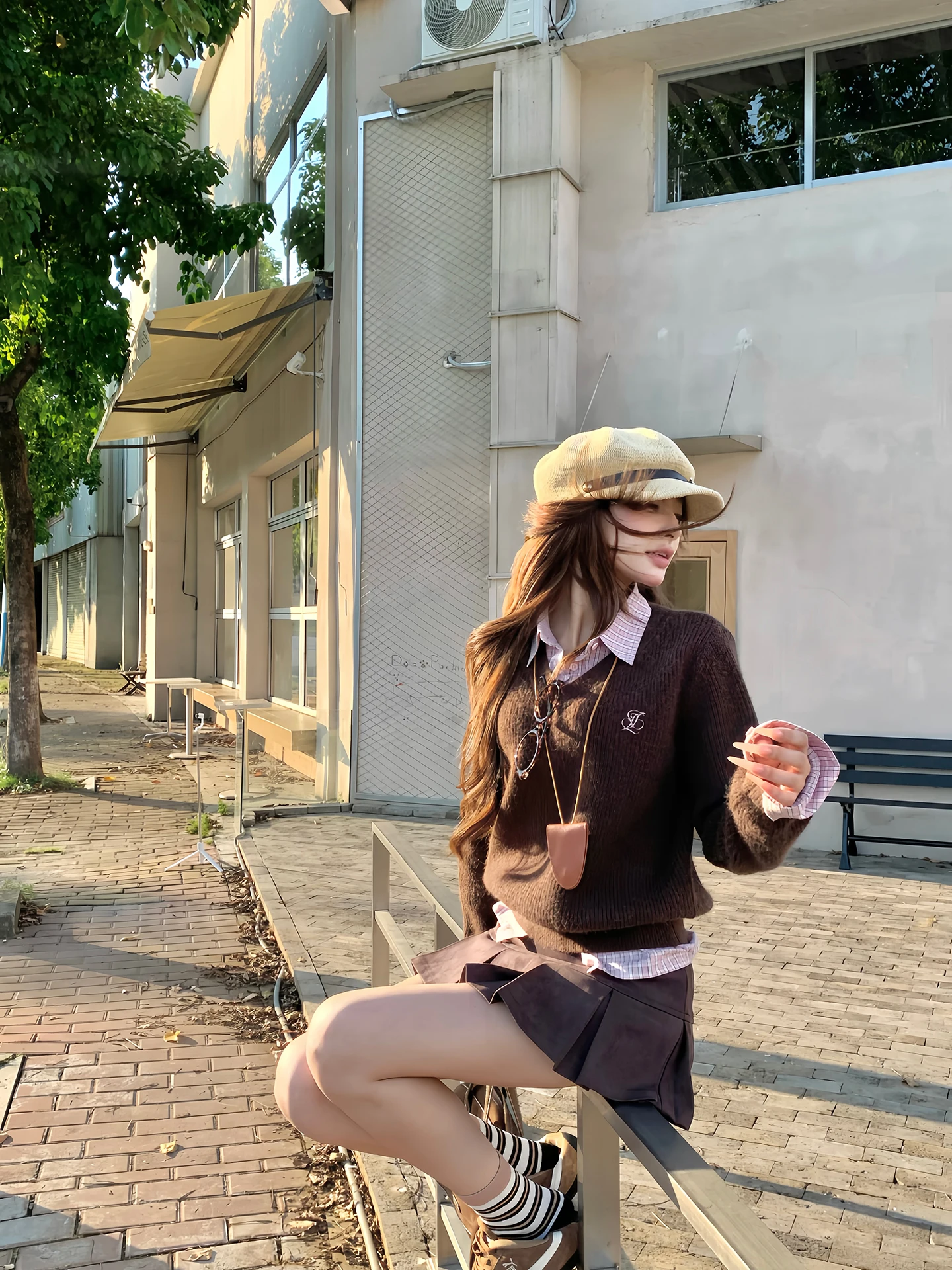 Women's Coffee Knitted Sweater Sle Long Sve Straight Cut Korean Sle Fake Two-Piece Autumn Winter New Arrival
Women's Coffee Knitted Sweater Sle Long Sve Straight Cut Korean Sle Fake Two-Piece Autumn Winter New Arrival