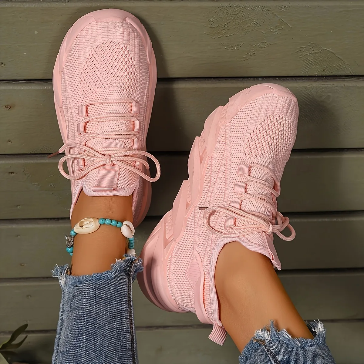 2025 Casual Sports Shoes for Women Lightweight Breathable Running Shoes Zapatos Mujer Outdoor Comfortable Mesh Lace Up Sneakers
2025 Casual Sports Shoes for Women Lightweight Breathable Running Shoes Zapatos Mujer Outdoor Comfortable Mesh Lace Up Sneakers