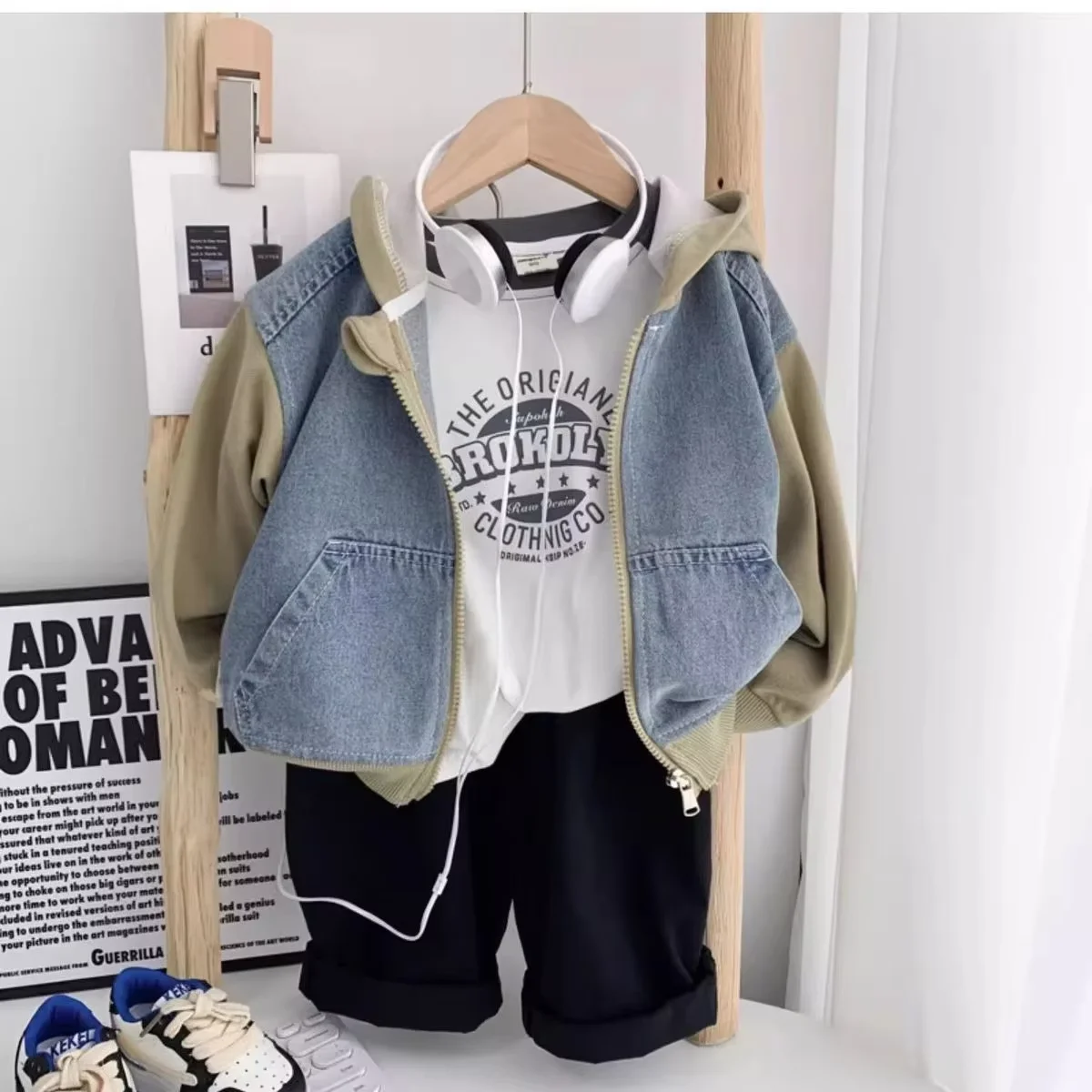 Boys Spring Autumn Denim Jacket New Korean Version Children's Hooded Zipper Casual Jacket 2 4 6 8 10 12 Years
Boys Spring Autumn Denim Jacket New Korean Version Children's Hooded Zipper Casual Jacket 2 4 6 8 10 12 Years