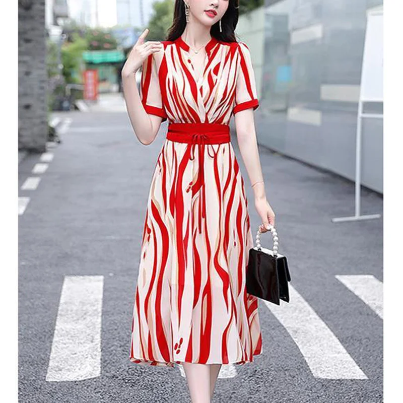 Elegant V-Neck Printed Loose Shirring Bandage Bow Midi Dress Women's Clothing 2023 Summer New Oversized Office Lady Floral Dress
Elegant V-Neck Printed Loose Shirring Bandage Bow Midi Dress Women's Clothing 2023 Summer New Oversized Office Lady Floral Dress