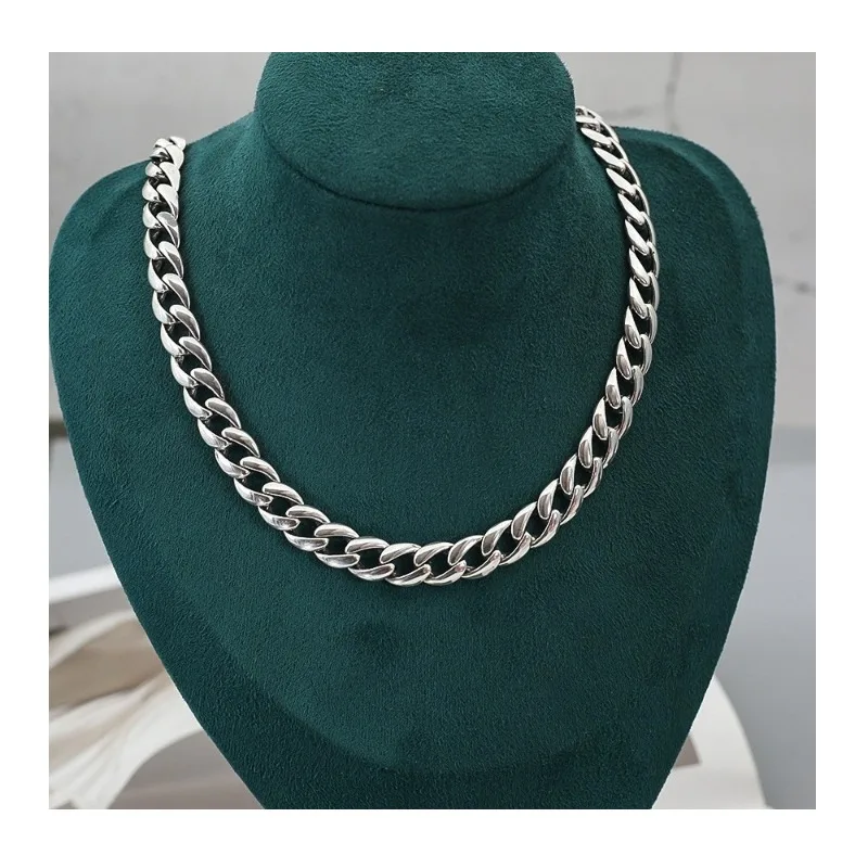 Cuban Necklace Trend Premium Men's and Women's Cuban Thick Chain High Street Hip Hop Fashion Versatile Vintage Couple Accessorie
Cuban Necklace Trend Premium Men's and Women's Cuban Thick Chain High Street Hip Hop Fashion Versatile Vintage Couple Accessorie