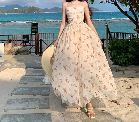 2025 spring French countryside sweet jacquard suspender floral dress, women's waist cinched A-line vacation fairy dress
2025 spring French countryside sweet jacquard suspender floral dress, women's waist cinched A-line vacation fairy dress