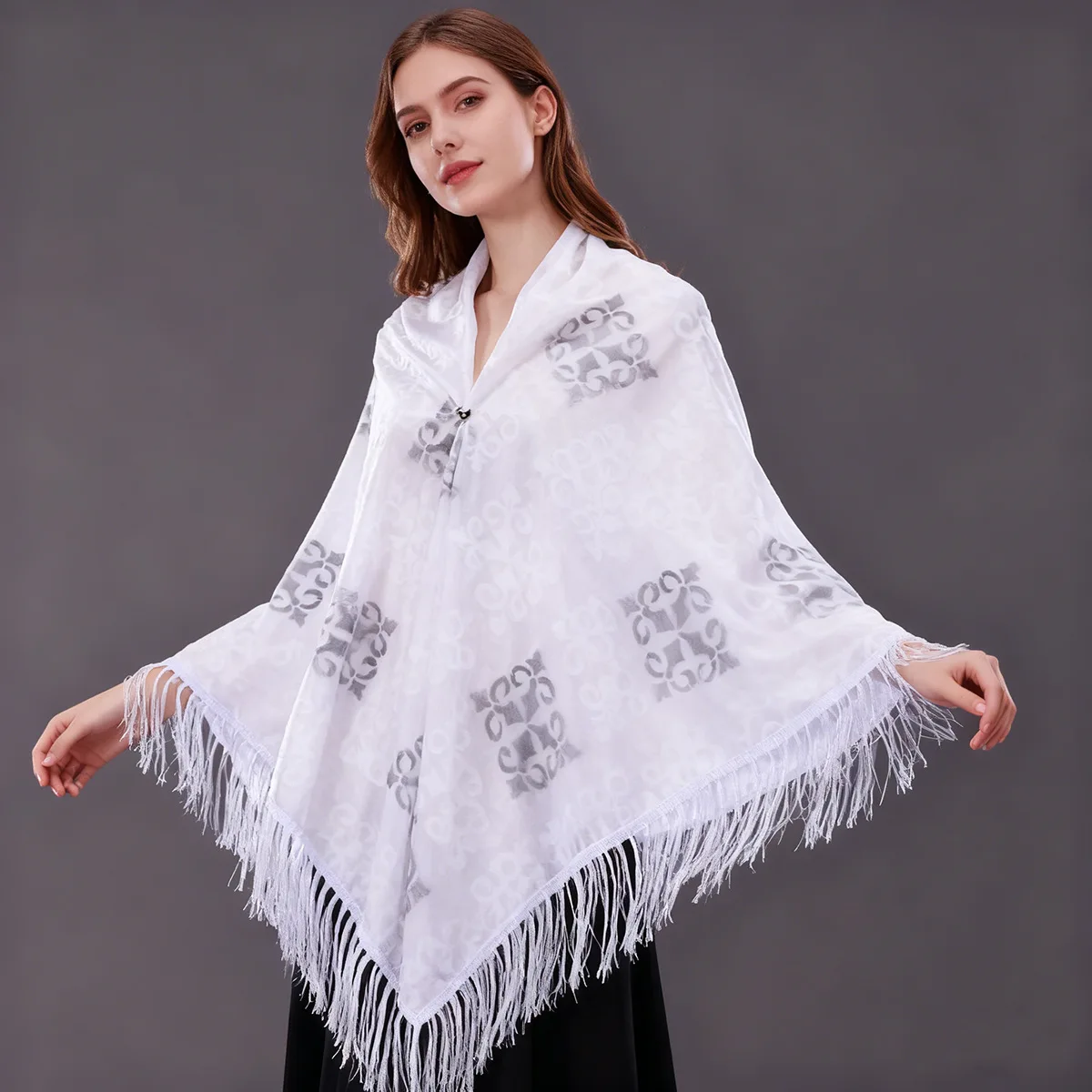 New velvet large square scarf, ethnic style tassel, cape, cheongsam, cape and scarf
New velvet large square scarf, ethnic style tassel, cape, cheongsam, cape and scarf
