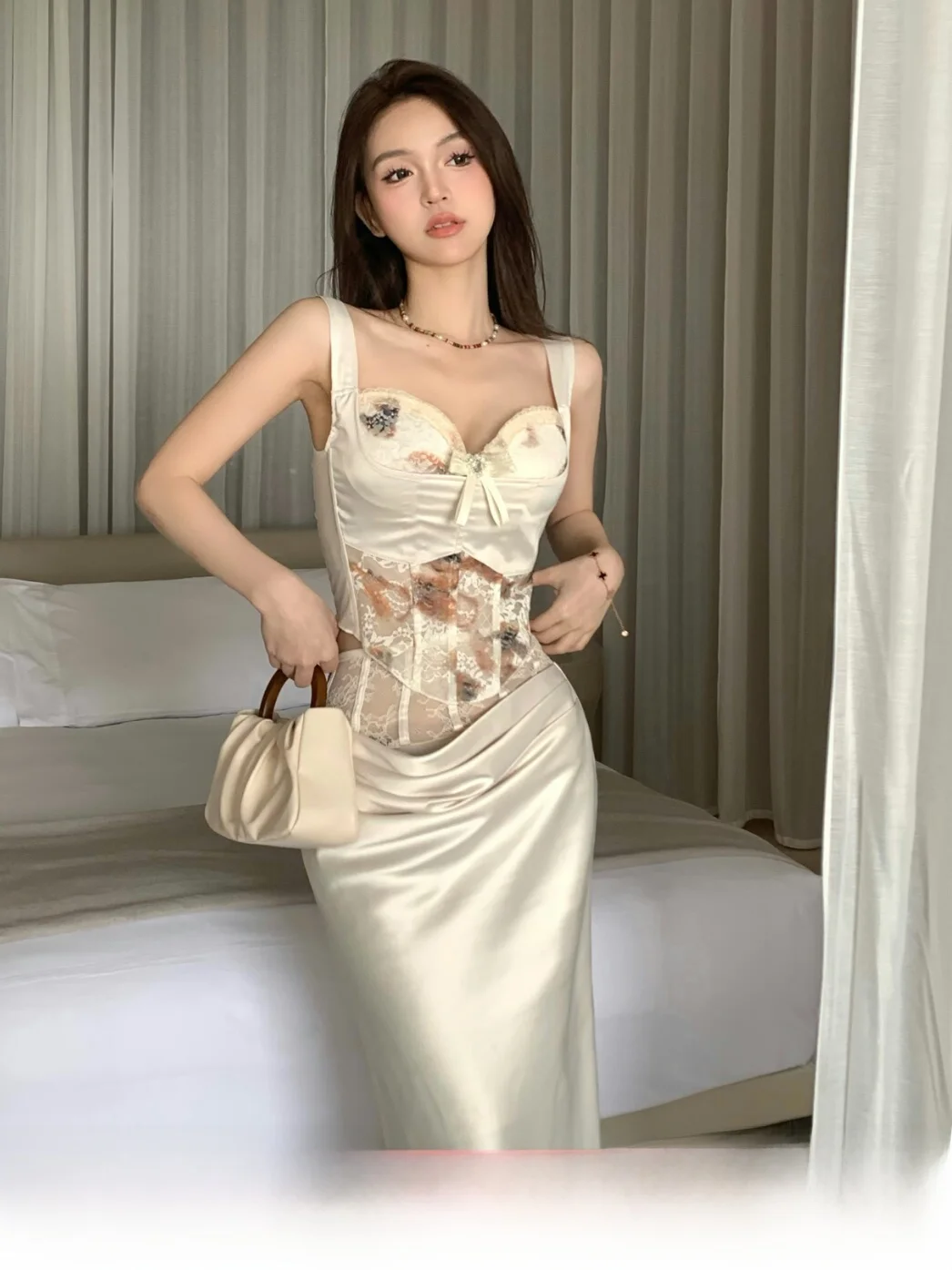 MOXI Pure Desire Sexy Lace Strap Vest Fishbone Top Long Dress Women's Set Spring 2026 Daily Wear Long Skirt Elegant Classy
MOXI Pure Desire Sexy Lace Strap Vest Fishbone Top Long Dress Women's Set Spring 2026 Daily Wear Long Skirt Elegant Classy