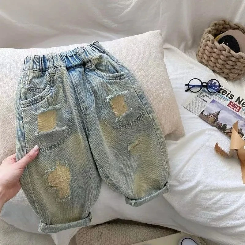 Новинка 2024 года, детские штаны, стильные корейские брюки. Детские джинсы. Весенне-осенние повседневные рваные штаны для мальчиков.
Новинка 2024 года, детские штаны, стильные корейские брюки. Детские джинсы. Весенне-осенние повседневные рваные штаны для мальчиков.