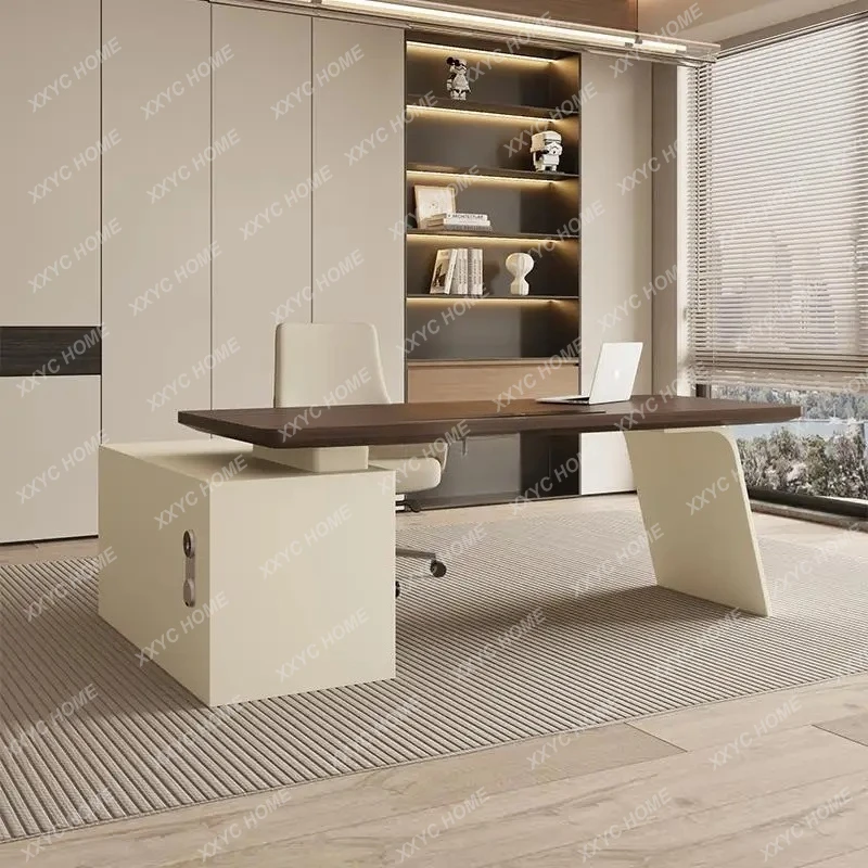 A Minimalist Italian light luxury study desk inductor computer desk
A Minimalist Italian light luxury study desk inductor computer desk