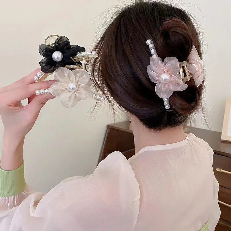 Premium Mesh Flower Hair Claw for Back Head Bun Daily Wear Non Slip Sturdy Comfortable Sweet French Design
Premium Mesh Flower Hair Claw for Back Head Bun Daily Wear Non Slip Sturdy Comfortable Sweet French Design