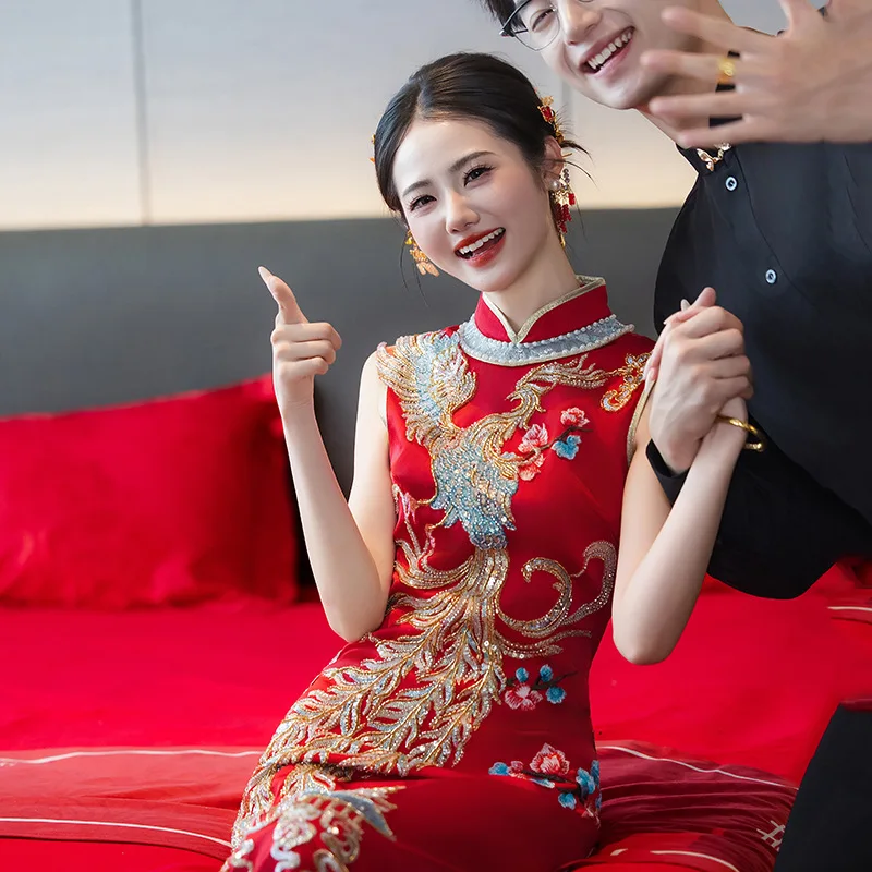Red Sleeveless Cheongsam New Chinese Qipao Toast Dress 2025 New Elegant Engagement Dress Bridal Wedding
Red Sleeveless Cheongsam New Chinese Qipao Toast Dress 2025 New Elegant Engagement Dress Bridal Wedding