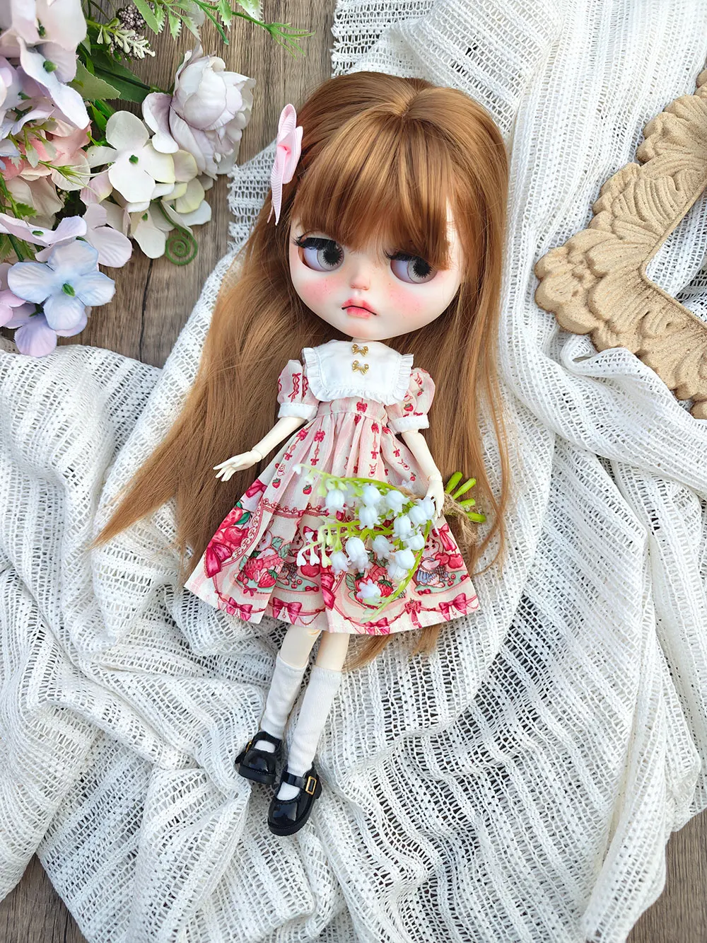 NEW Blythe doll clothes ICY DBS Blythe Doll Toys for Girls Sweet Strawberry Rabbit Printed Dress OB22 OB24 AZONE accessories
NEW Blythe doll clothes ICY DBS Blythe Doll Toys for Girls Sweet Strawberry Rabbit Printed Dress OB22 OB24 AZONE accessories