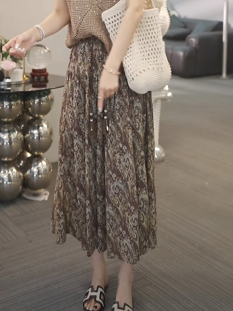 Elegant Vintage Floral Half Skirt Women's Loose High Waist Slimming Midi A-Line Pleated Umbrella Skirt Summer Fashion
Elegant Vintage Floral Half Skirt Women's Loose High Waist Slimming Midi A-Line Pleated Umbrella Skirt Summer Fashion