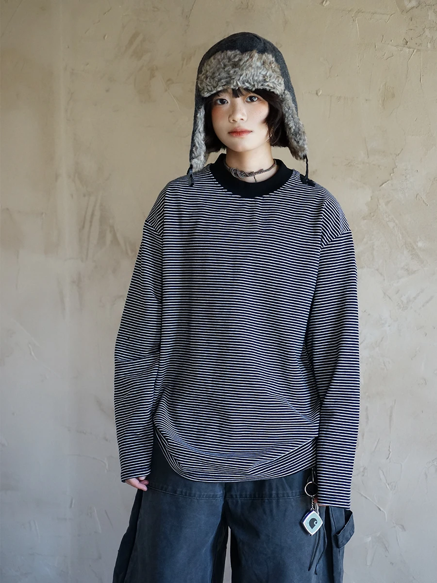 Loose Fit Long Sleeve round Neck Striped T-Shirt Autumn Fashion Brand Japanese Style Thin Stripe Long T-Shirt Wide Leg Sweats...
Loose Fit Long Sleeve round Neck Striped T-Shirt Autumn Fashion Brand Japanese Style Thin Stripe Long T-Shirt Wide Leg Sweats...