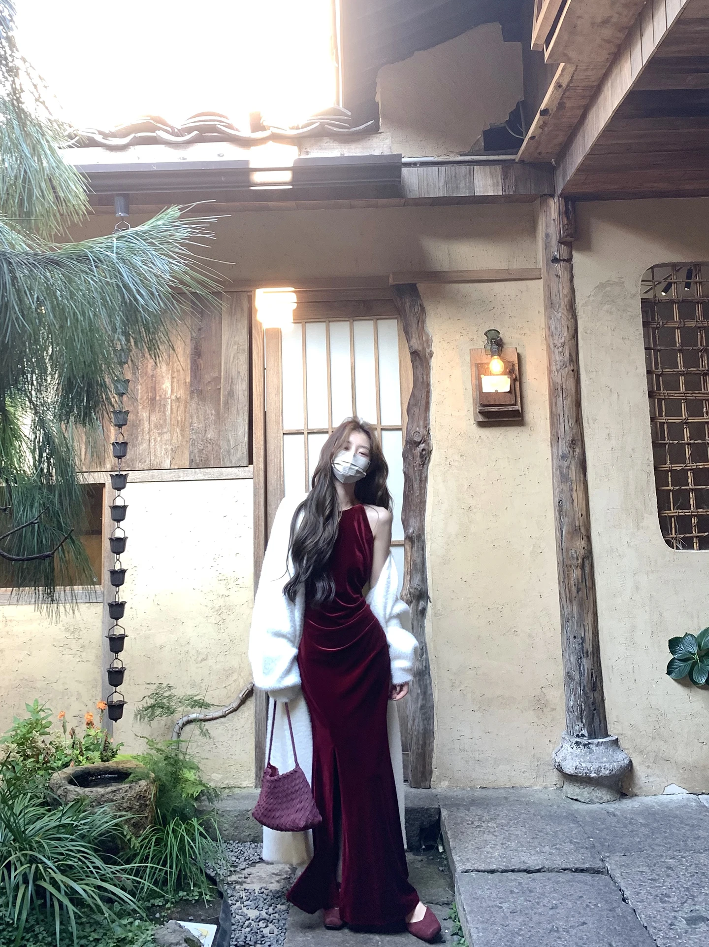 Velvet Fish Tail Dress Side Split A-Line Long Skirt Korean Style High Waist Knitted Soft Fabric Autumn Winter Inner Wear Elegant
Velvet Fish Tail Dress Side Split A-Line Long Skirt Korean Style High Waist Knitted Soft Fabric Autumn Winter Inner Wear Elegant