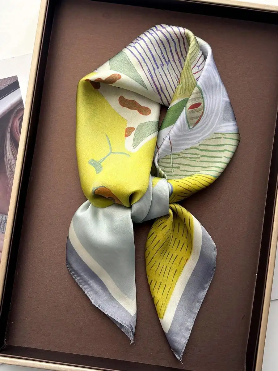 Elegant 65x65cm Faux Silk Printed Scarf Shawl For Women Spring Autumn Lightweight Outdoor Travel Party
Elegant 65x65cm Faux Silk Printed Scarf Shawl For Women Spring Autumn Lightweight Outdoor Travel Party