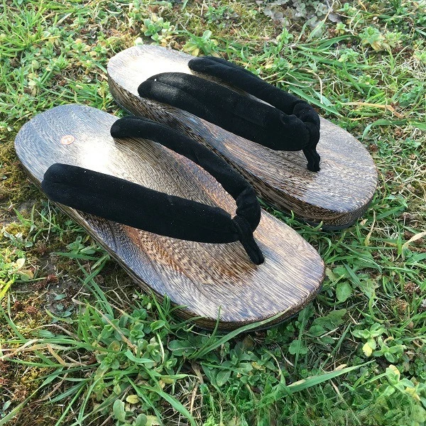 Hot Sale Non-slip Special Japanese Couple Slippers Men's and Women's Wooden Cool Slippers Round Head Clogs Wholesale
Hot Sale Non-slip Special Japanese Couple Slippers Men's and Women's Wooden Cool Slippers Round Head Clogs Wholesale