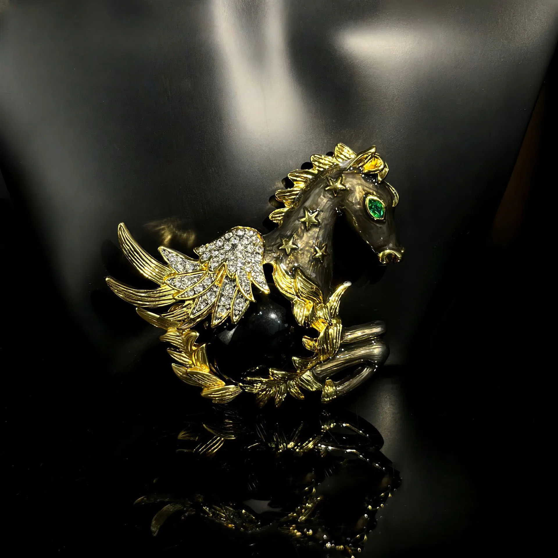 Vintage Black Enamel Horse Brooch Animal Corsage Coat Sweater Blazer Evening Dress Jewelry Banquets Birthday Gifts for Women Men
Vintage Black Enamel Horse Brooch Animal Corsage Coat Sweater Blazer Evening Dress Jewelry Banquets Birthday Gifts for Women Men