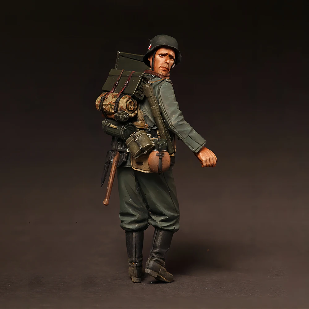 1/35 Resin Model Figure Kits GK , Two People,Military Theme,Unassembled And Unpainted,387C
1/35 Resin Model Figure Kits GK , Two People,Military Theme,Unassembled And Unpainted,387C