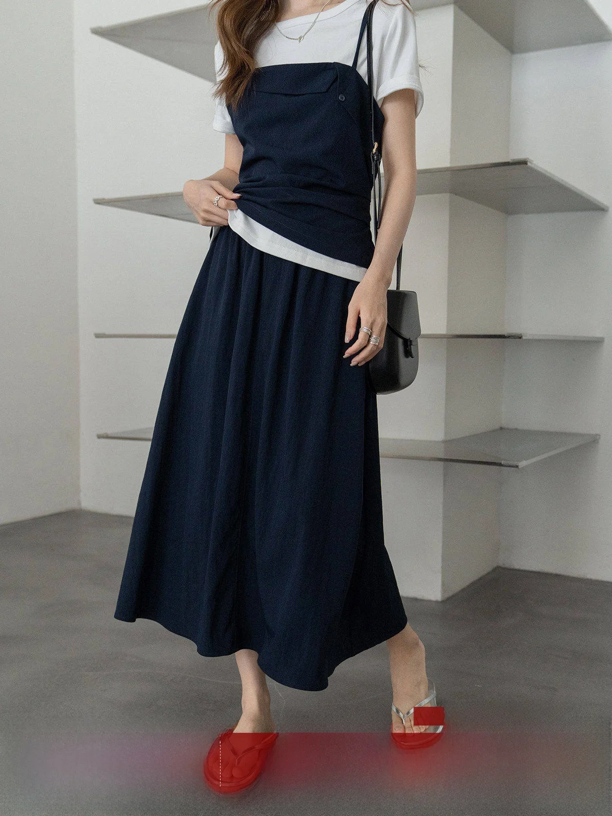 Темно-синяя юбка-миди трапециевидной формы с высокой талией, женская летняя 2023, повседневные универсальные юбки f-длины Ele Drapey Sle
Темно-синяя юбка-миди трапециевидной формы с высокой талией, женская летняя 2023, повседневные универсальные юбки f-длины Ele Drapey Sle