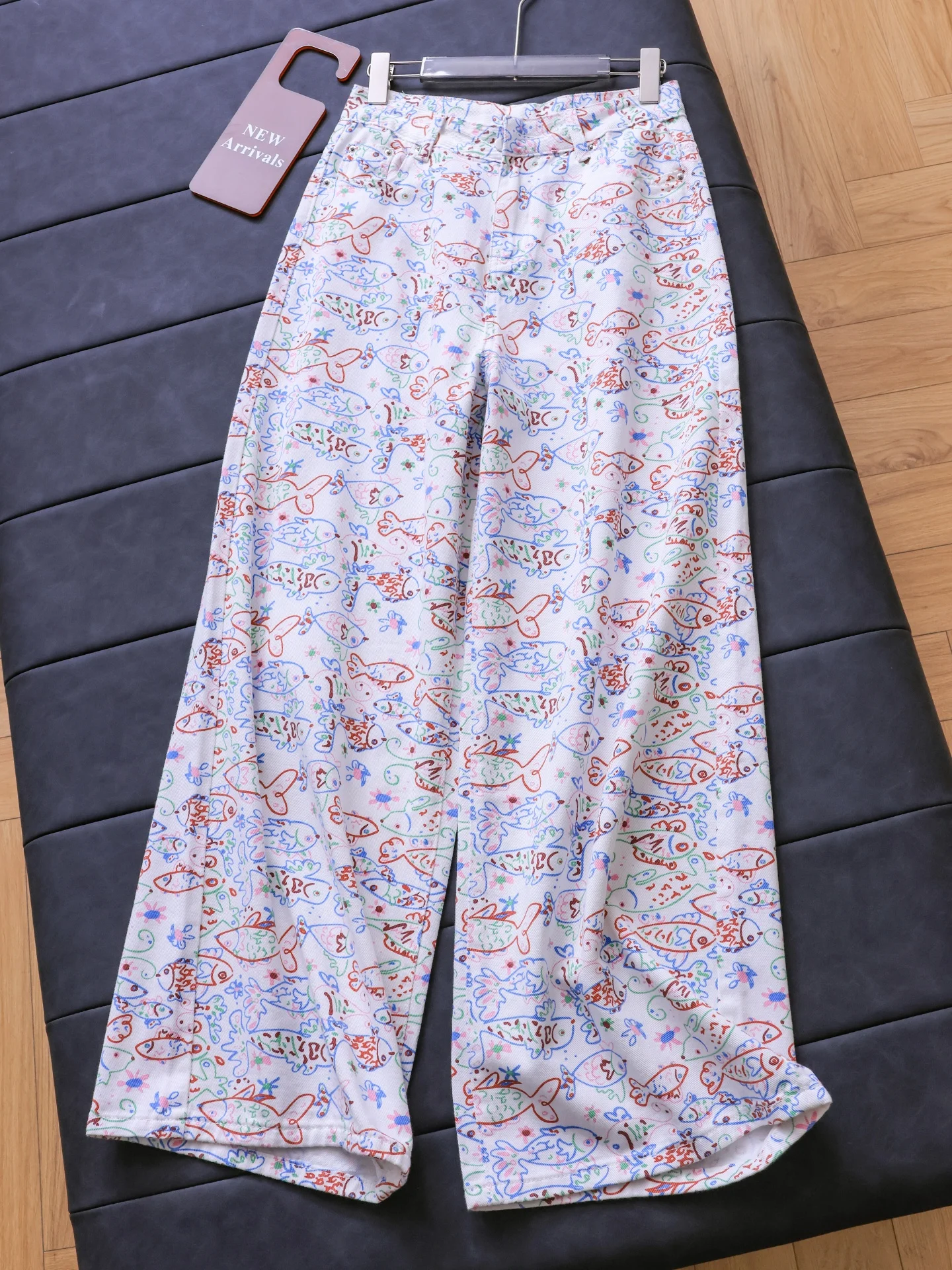 High Waist Straight Leg Jeans Women's Loose Fit Drapey Denim Cartoon Fish Graffiti Print Casual Spring Summer Breathable
High Waist Straight Leg Jeans Women's Loose Fit Drapey Denim Cartoon Fish Graffiti Print Casual Spring Summer Breathable
