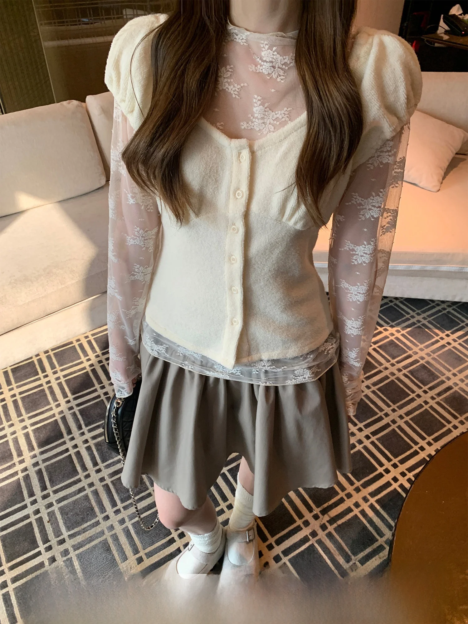 Sweet Style Short Sleeve Bubble Sleeve Knitted Cardigan Women's Slim Fit Top Layering Fashionable Spring New Arrival
Sweet Style Short Sleeve Bubble Sleeve Knitted Cardigan Women's Slim Fit Top Layering Fashionable Spring New Arrival