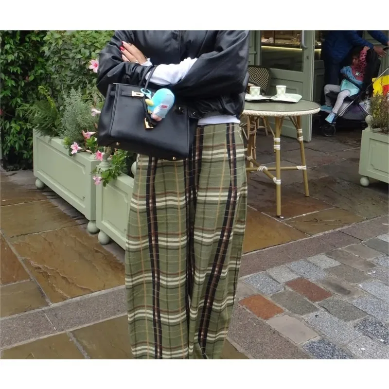 Женские брюки в зеленую клетку в стиле стритвир, широкие штанины, высокая талия, модные осенние винтажные брюки с карманами
Женские брюки в зеленую клетку в стиле стритвир, широкие штанины, высокая талия, модные осенние винтажные брюки с карманами
