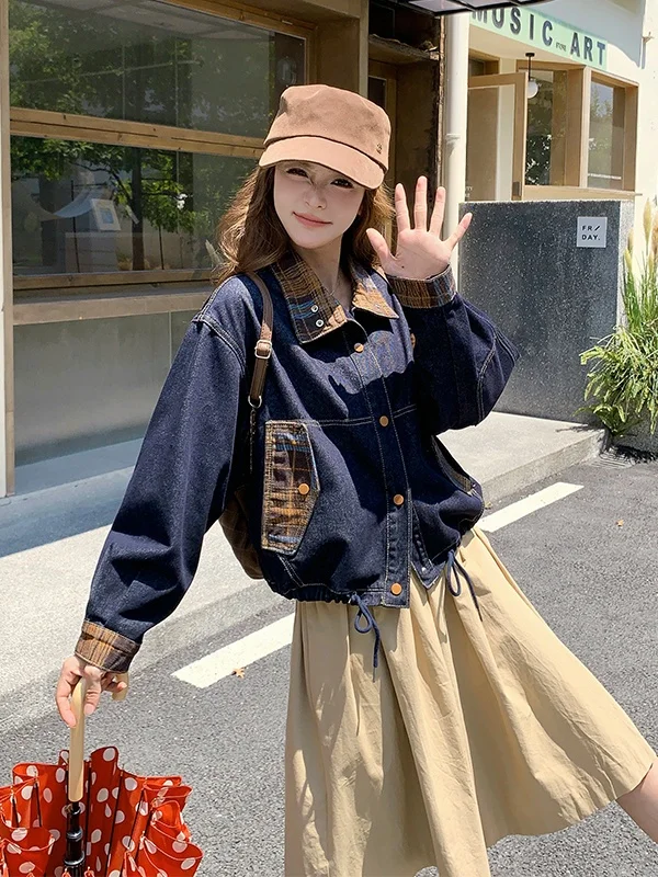 Retro Plaid Splicing Women's Short Denim Jacket Spring Autumn 2026 New Popular Super Hot Top Casual Loose Fit Plaid Denim Jacket
Retro Plaid Splicing Women's Short Denim Jacket Spring Autumn 2026 New Popular Super Hot Top Casual Loose Fit Plaid Denim Jacket
