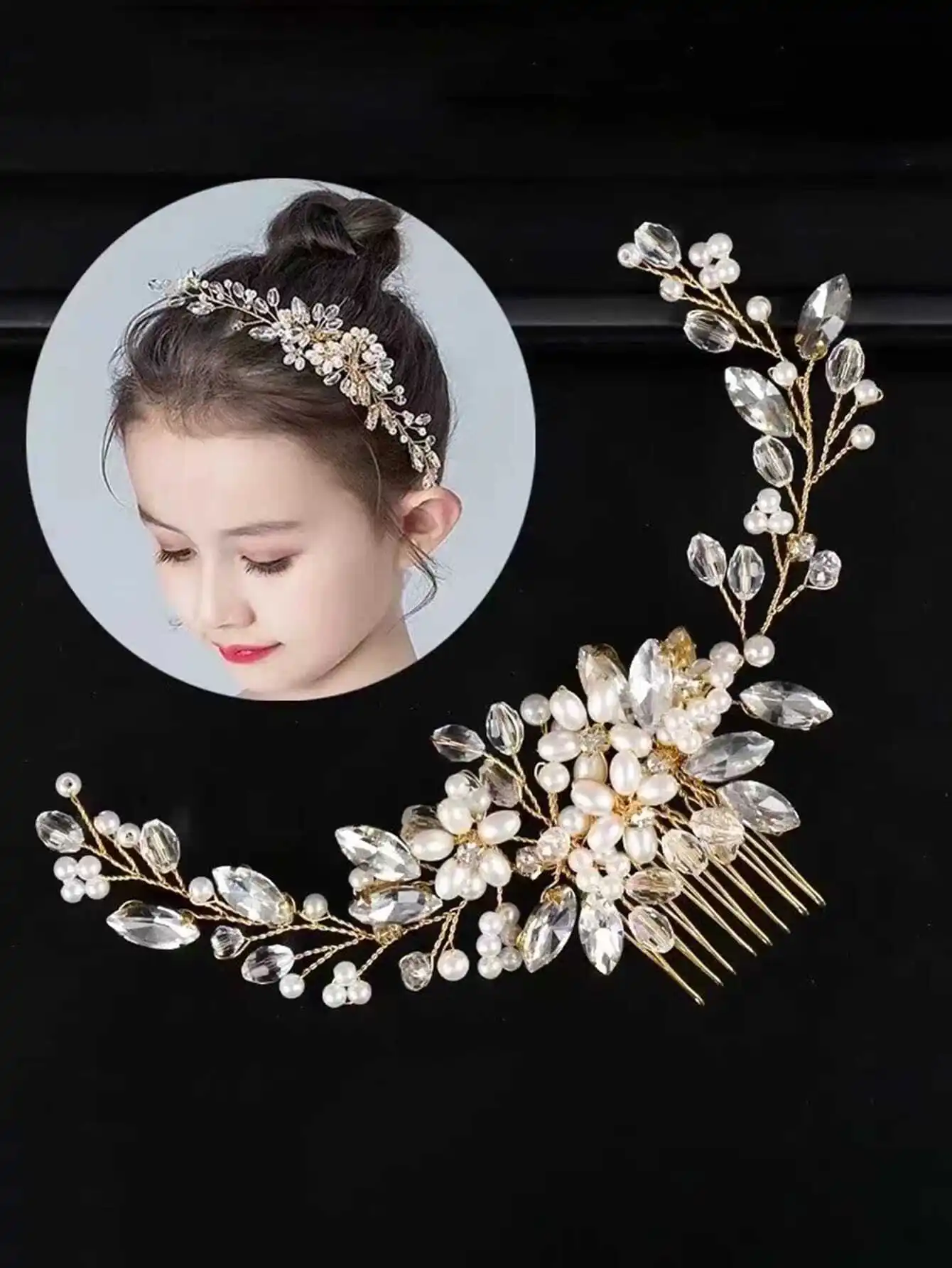 1pc Girls' Sweet Elegant Crystal Pearl Flower Decor Headband
1pc Girls' Sweet Elegant Crystal Pearl Flower Decor Headband