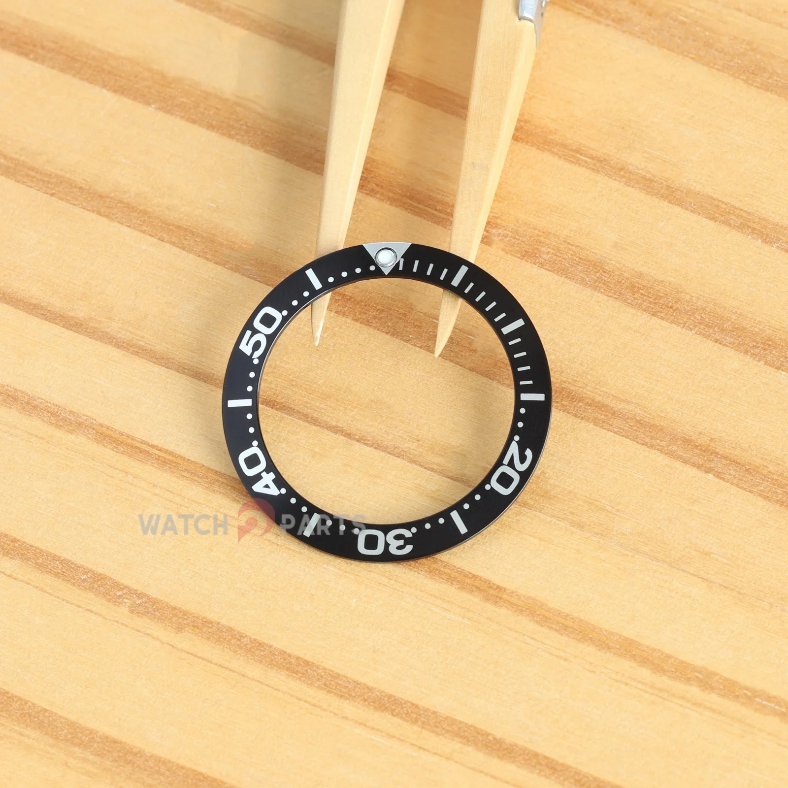 Aluminum Watch Bezel for Omega Seamaster Diver 300M 2282.50.00 29.2mm Watch Insert
Aluminum Watch Bezel for Omega Seamaster Diver 300M 2282.50.00 29.2mm Watch Insert
